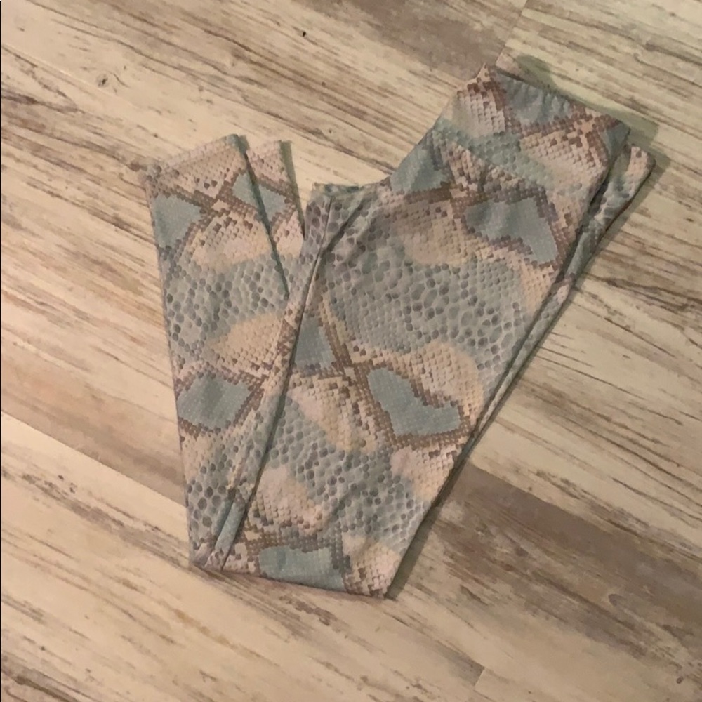 Onzie full-length snake print yoga leggings